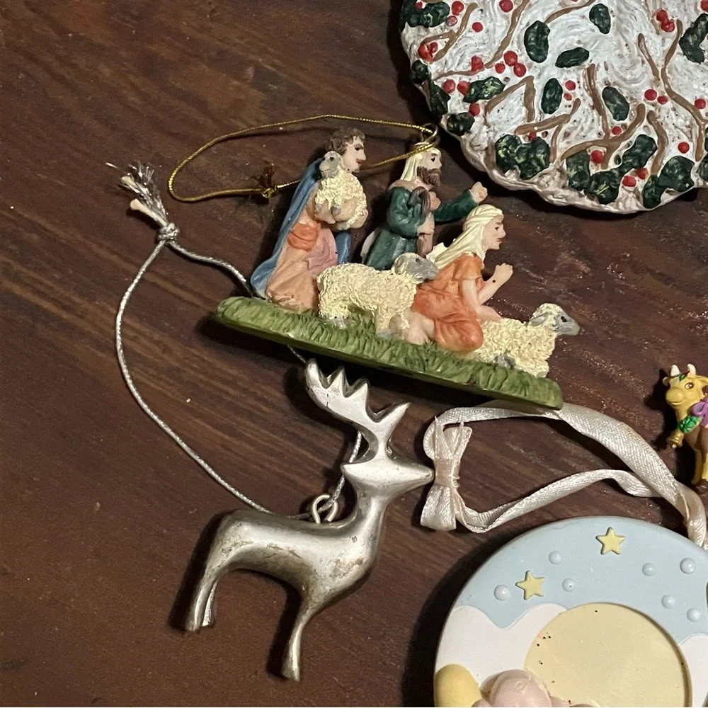 Assorted Lot of Vintage & Modern Christmas Ornaments